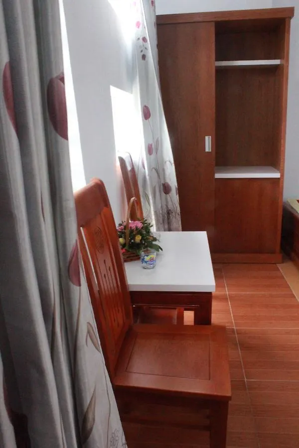 Phan Van Hotel Da Nang 0*,